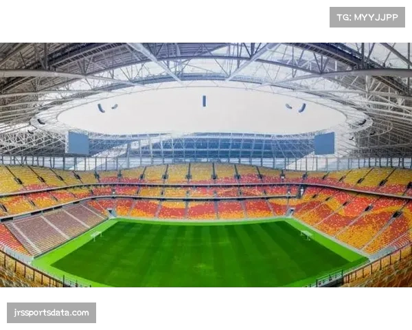 重庆铜梁龙实行双主场制：龙兴足球场与铜梁龙体育场的场地切换策略